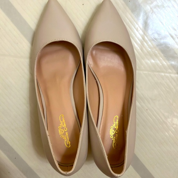 Journee Collection pumps, size 7.5.   New! - Picture 2 of 5